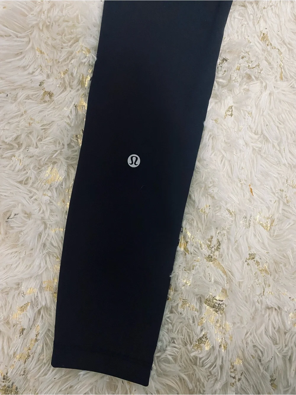 lululemon athletica Black Wunder Train High-Rise Tight 25". Size. 4 - Picture 12 of 14